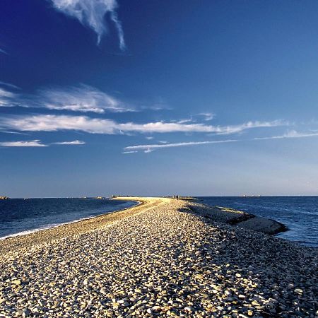 Gite Independant En Duplex Proche Mer Cote De Granit Rose Pleubian Экстерьер фото
